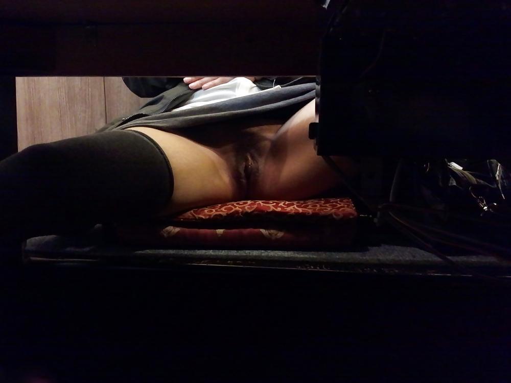 25P Korean upskirt no panties