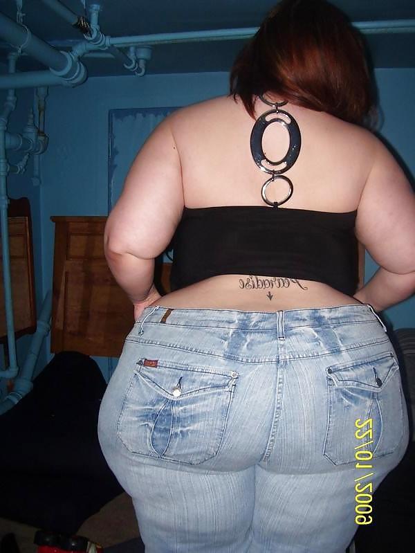 24P Busty tight clothed Bbw