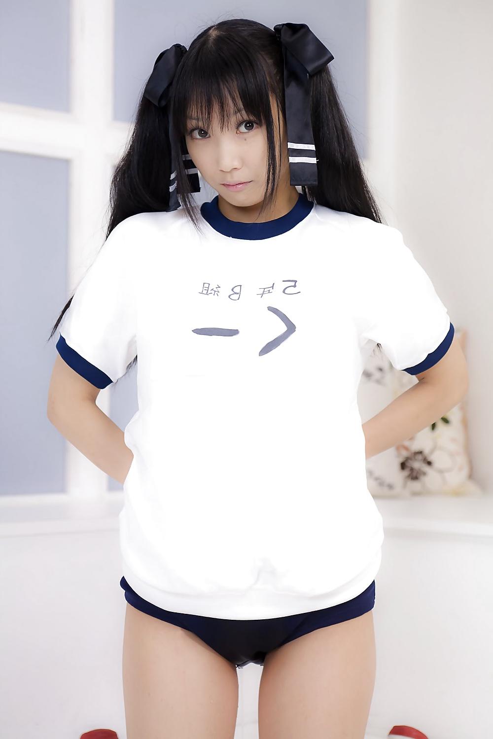 25P Asian teens in shorts and pantys (softcore non porn)