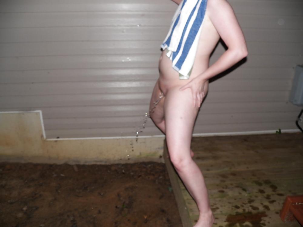 25P Naughty Hot Tub Wife