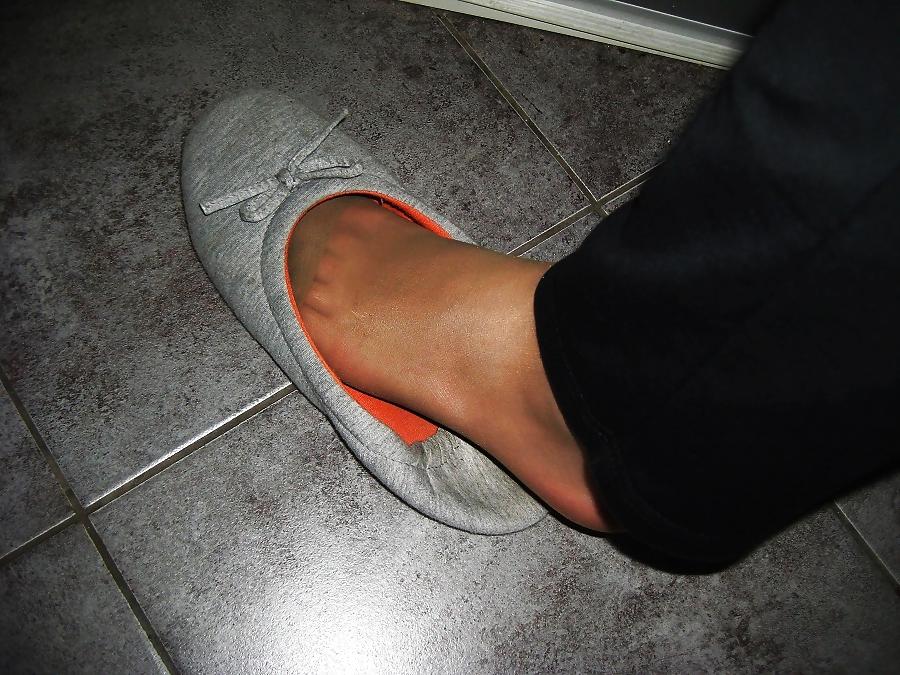 13P wife nylons feet balerin