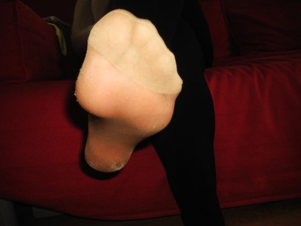 13P wife nylons feet balerin