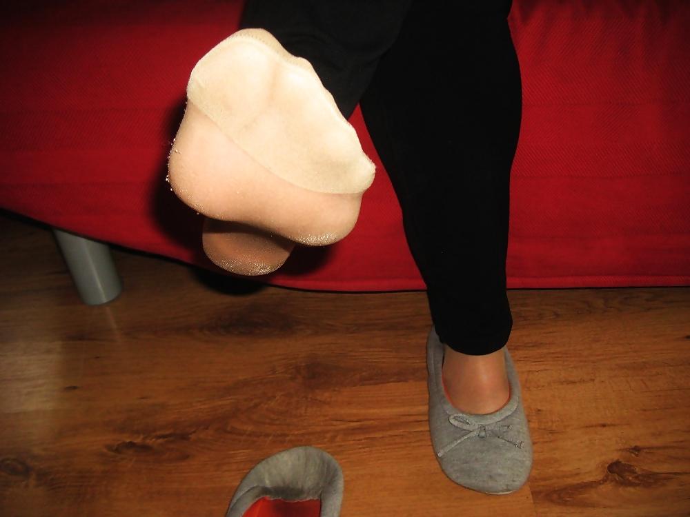 13P wife nylons feet balerin