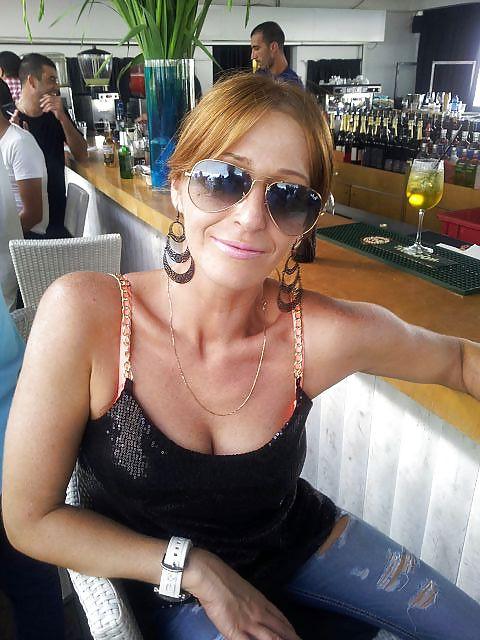 15P New stolen pics of Neighbor milf