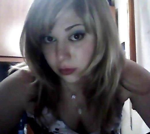 10P Roberta - Cute Nerdy Chick Who Likes To Tease Me 