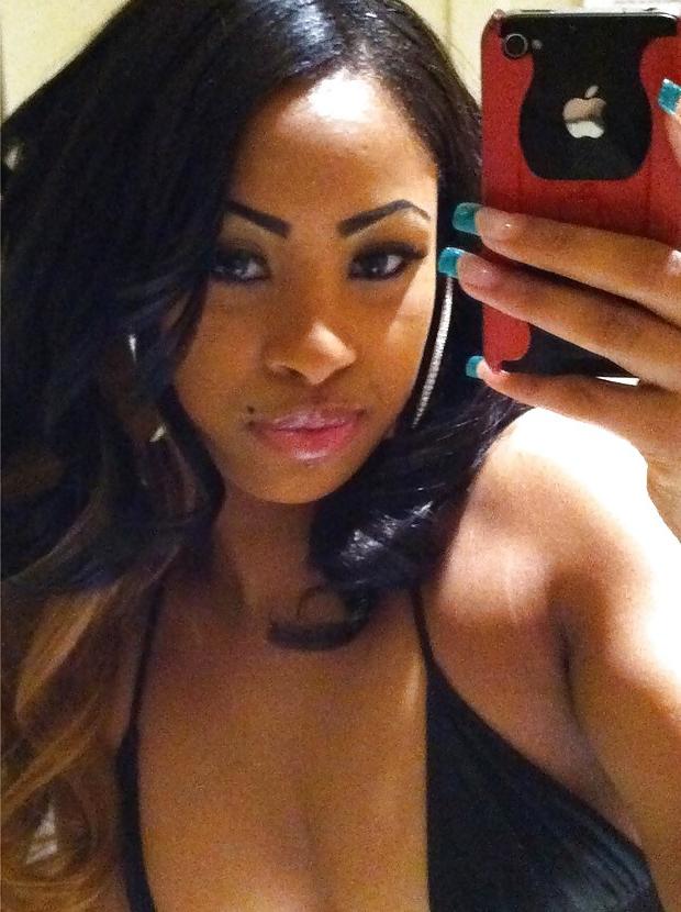 25P Amateur Black Girls 38