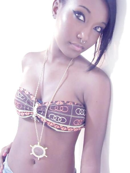 25P Amateur Black Girls 38