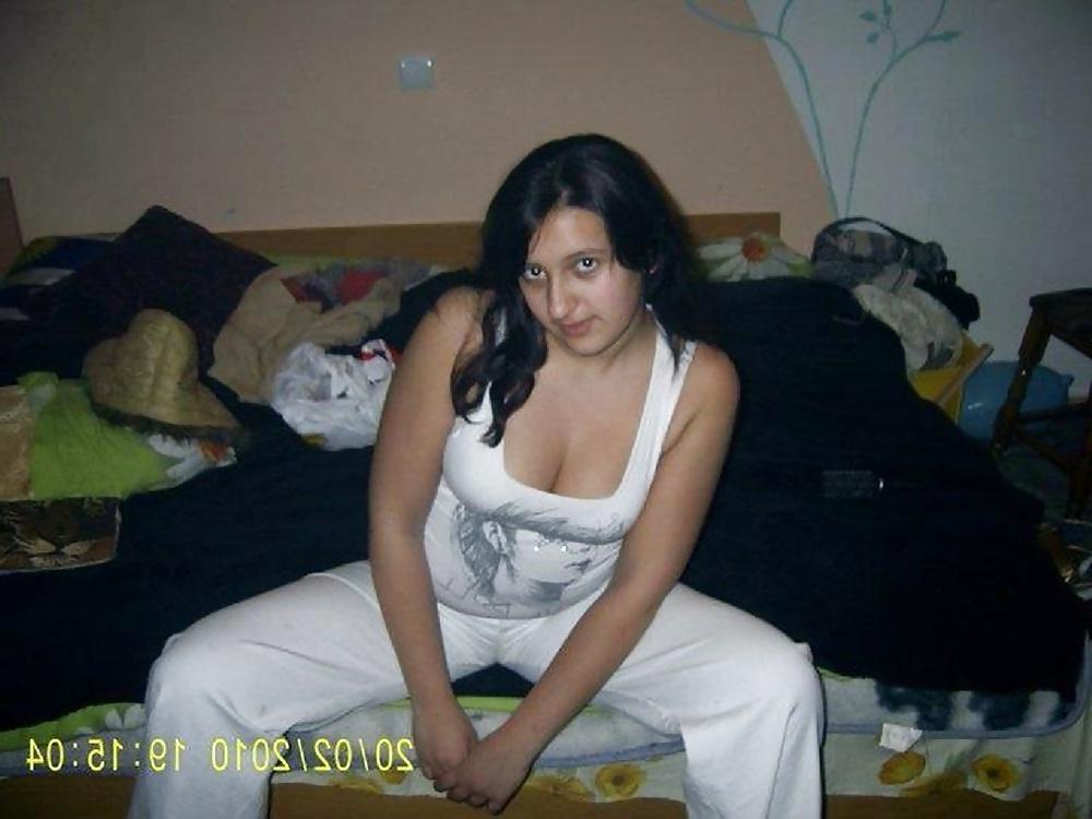 7P Turkish girl: emel