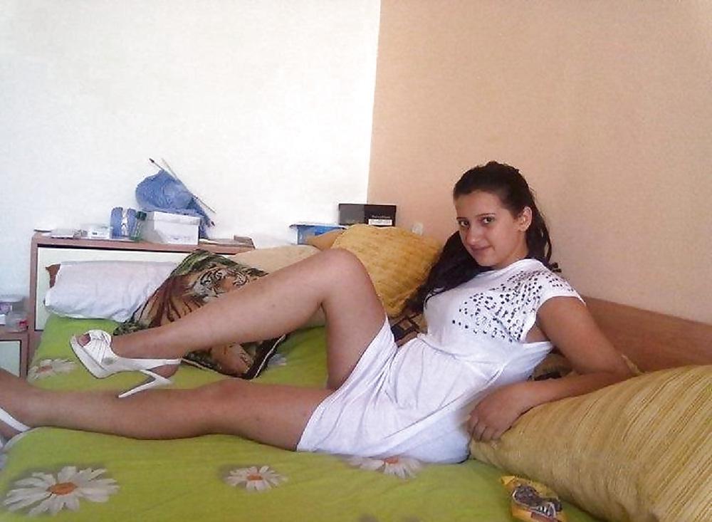 7P Turkish girl: emel