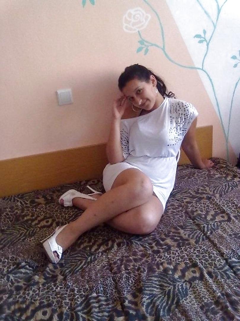 7P Turkish girl: emel