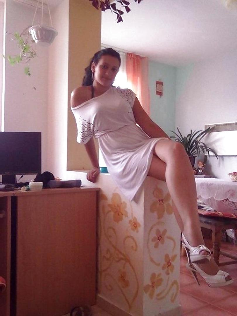 7P Turkish girl: emel