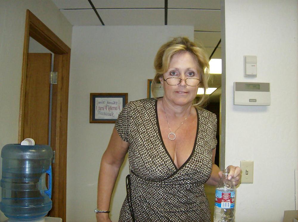 25P Lovely, Sweet And Naughty Housewives - Part 2