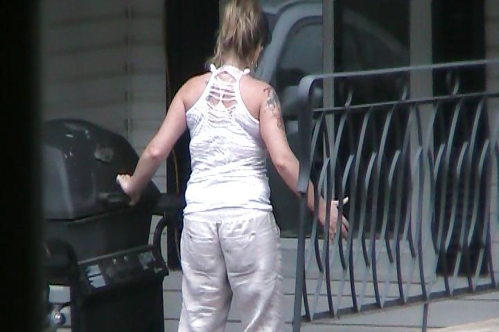 5P Neighbor cooking outside