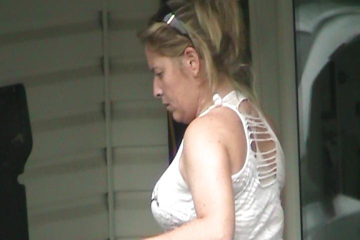 5P Neighbor cooking outside