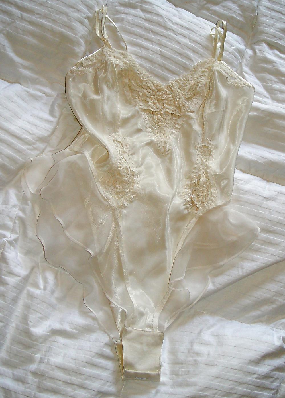 6P FamFriend's Wife's Underwear & Lingerie