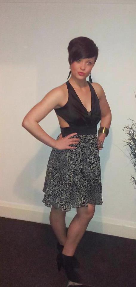 25P More facebook short hair hotties