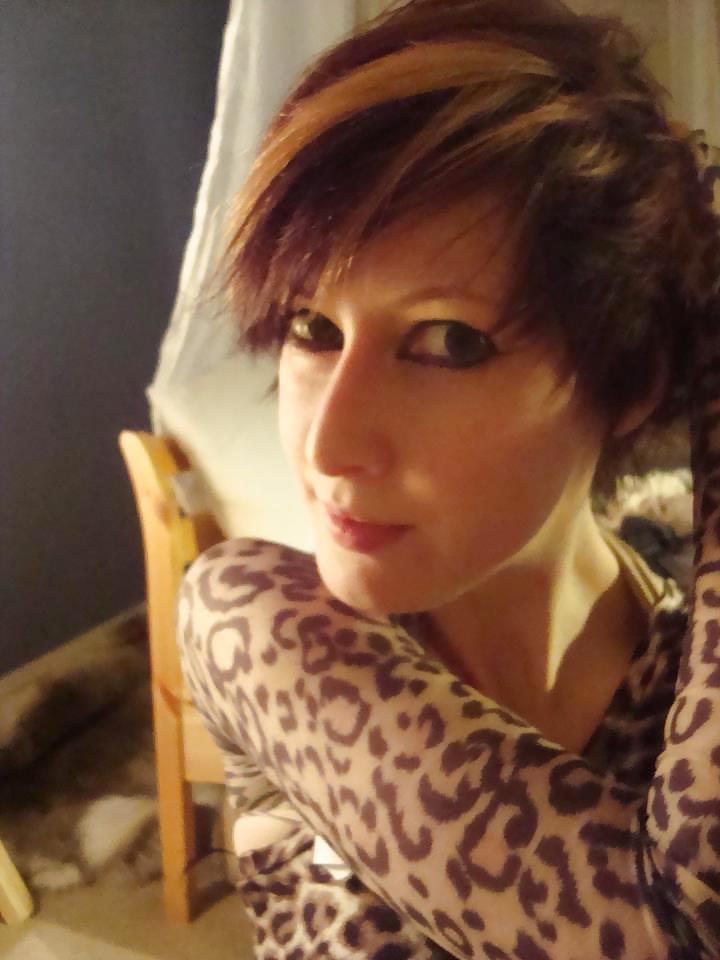 25P More facebook short hair hotties