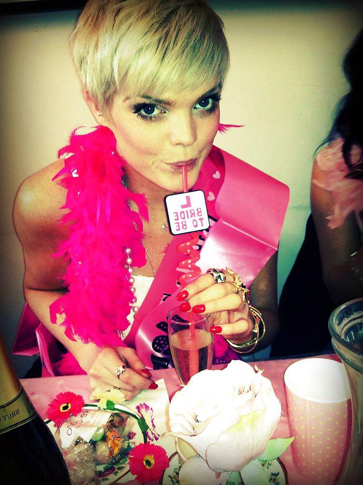 25P More facebook short hair hotties