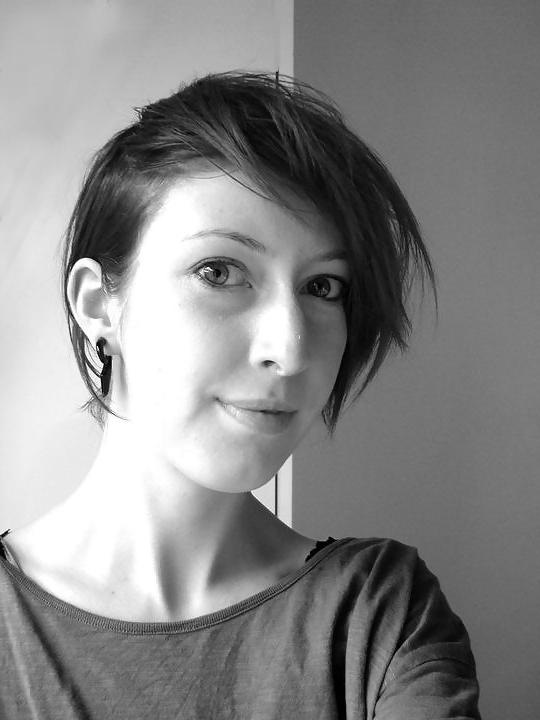 25P More facebook short hair hotties