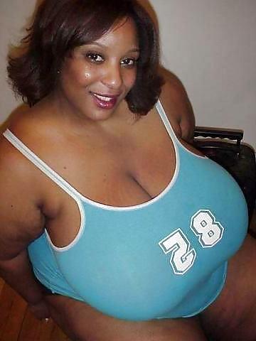 25P ALL KINDS OF MATURE BLACK WOMEN PT.11