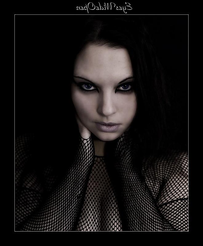25P Gothic beauties 30