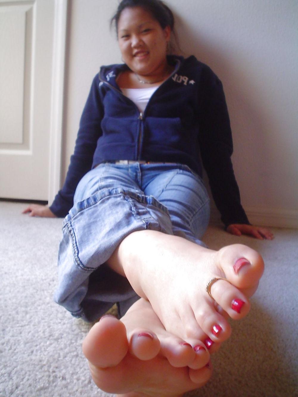 25P Sexy Asian Feet