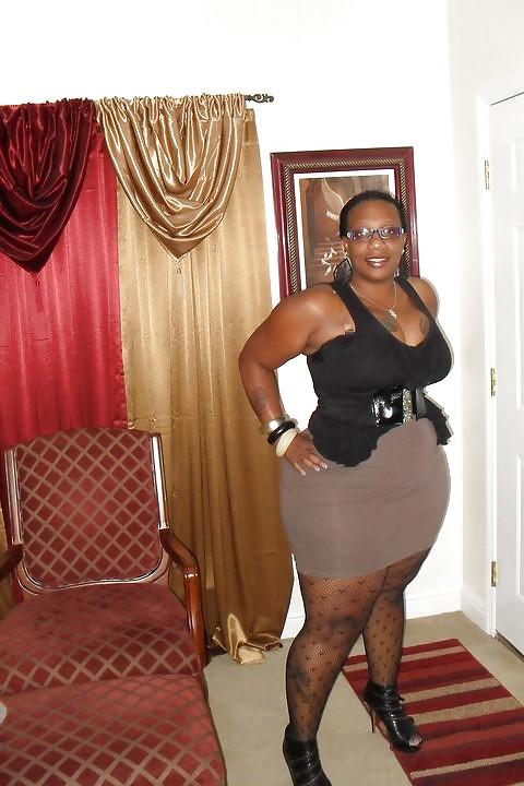 25P ALL KINDS OF MATURE BLACK WOMEN PT.9