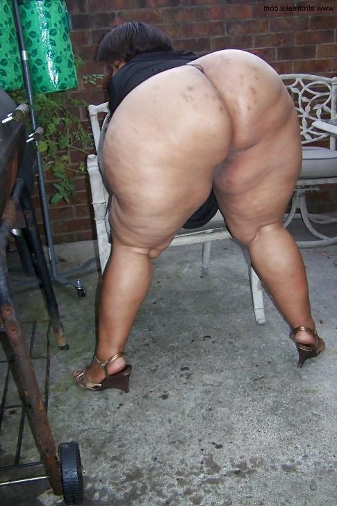 25P ALL KINDS OF MATURE BLACK WOMEN PT.9