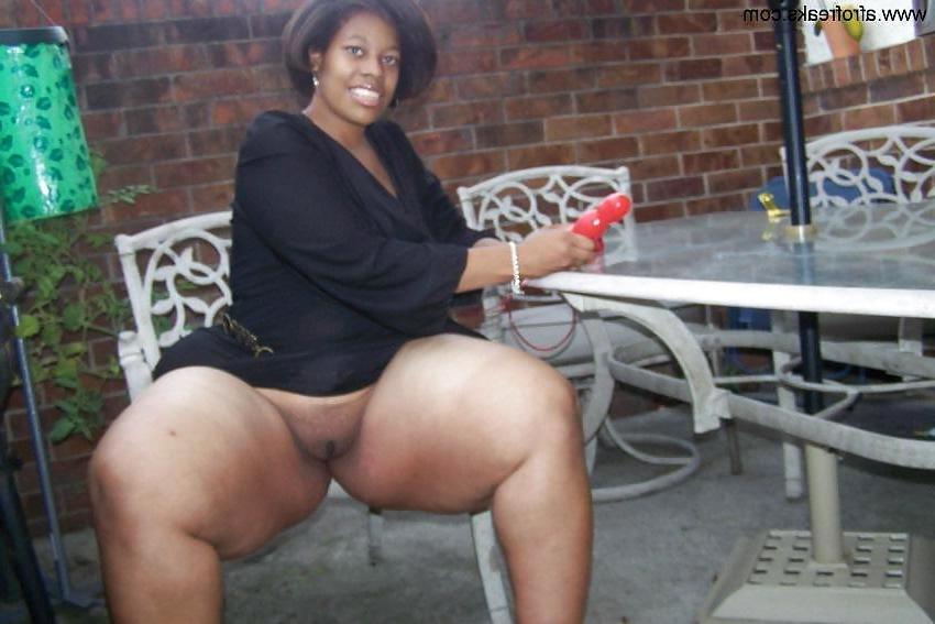 25P True pear shape bbw