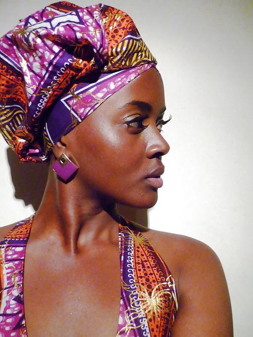 21P Black is beautiful for Black--Widow
