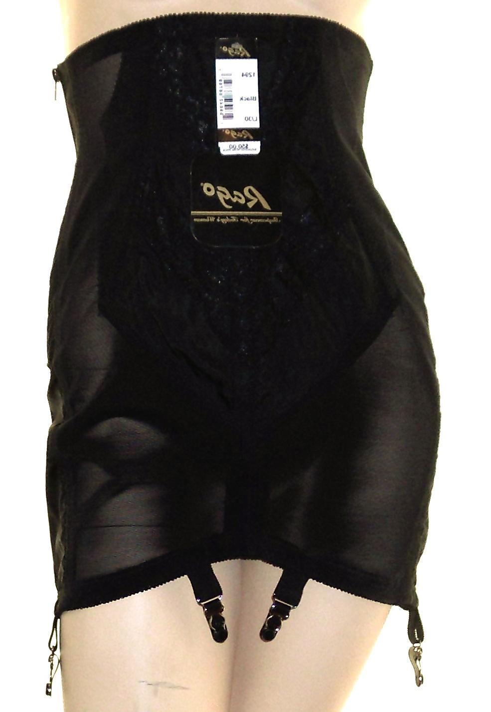 20P Girdles, briefs, corselets