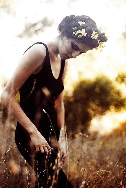 23P Women nature...