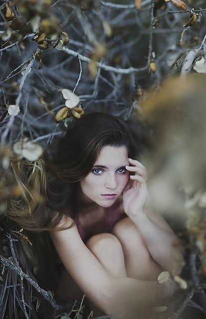 23P Women nature...
