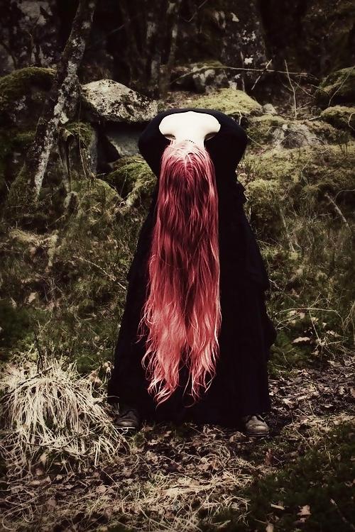 23P Women nature...
