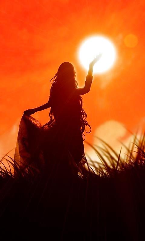 23P Women nature...