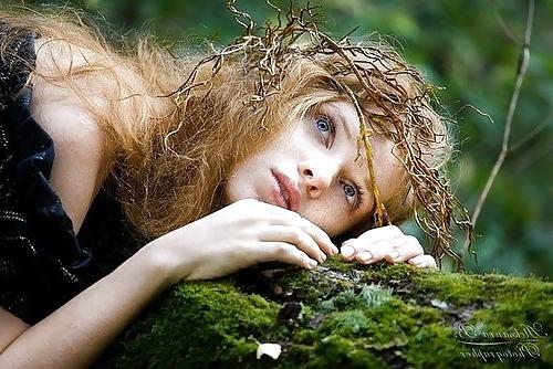 23P Women nature...