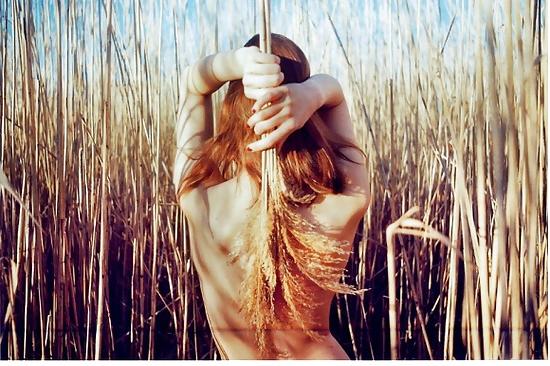 23P Women nature...