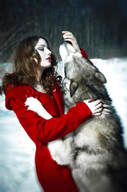23P Women nature...