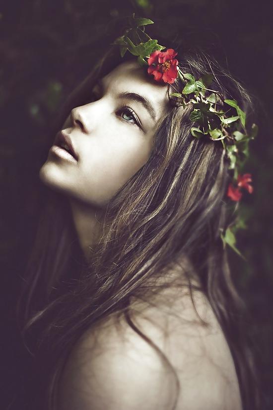 23P Women nature...