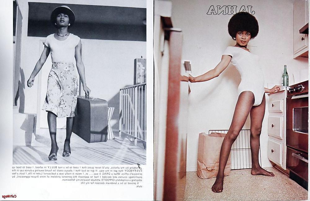 25P CLASSIC SHEMALE MAGAZINES