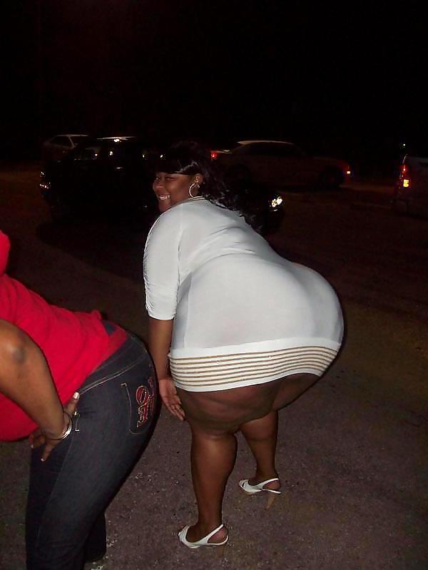 18P BBW BLACKS BABES WITH MEGA ASSES