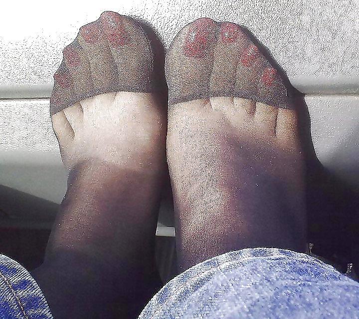 25P Nylon feet 18
