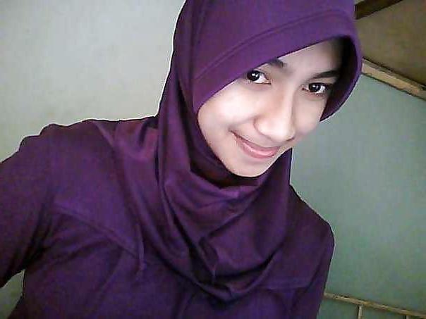 25P NUDE ASIAN HIJAB JILBAB
