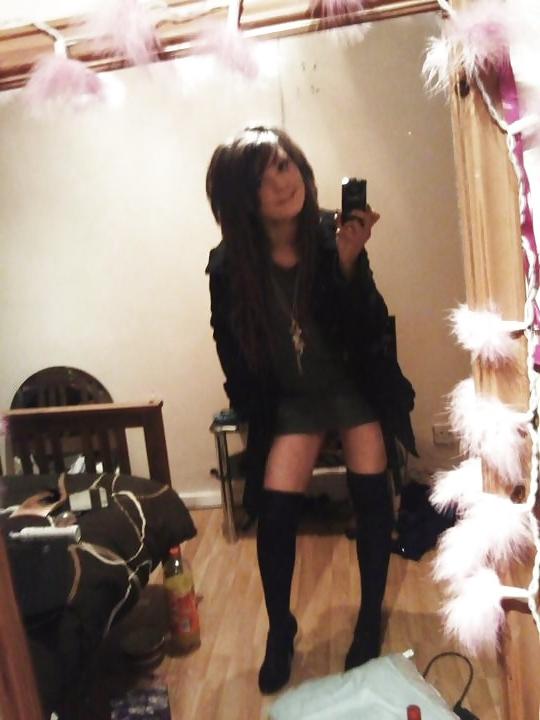 25P Simply stunning british teen girl nicole