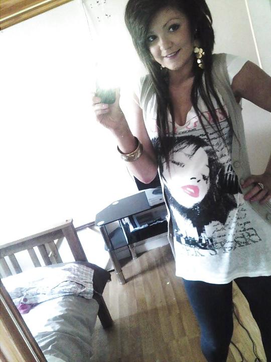 25P Simply stunning british teen girl nicole
