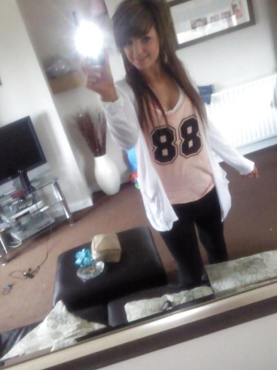25P Simply stunning british teen girl nicole