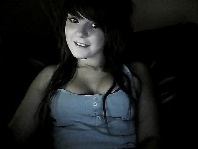 25P Simply stunning british teen girl nicole