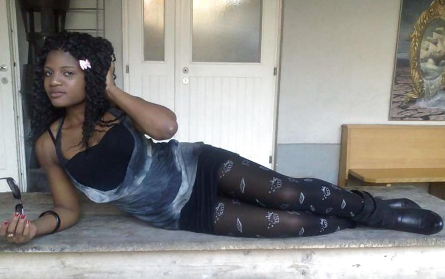 25P Amateur Black Girls 18