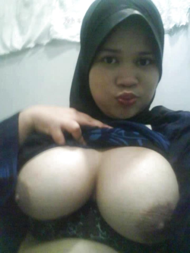 5P Arab turkish women 40