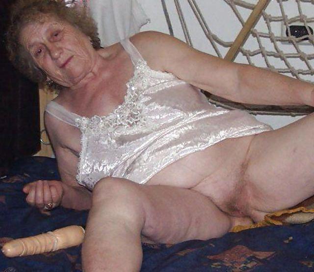 25P Grannies BBW Matures #20